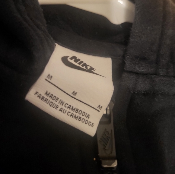 Nike Boys Full Zip Sweatshirt- size Medium - Picture 3 of 4